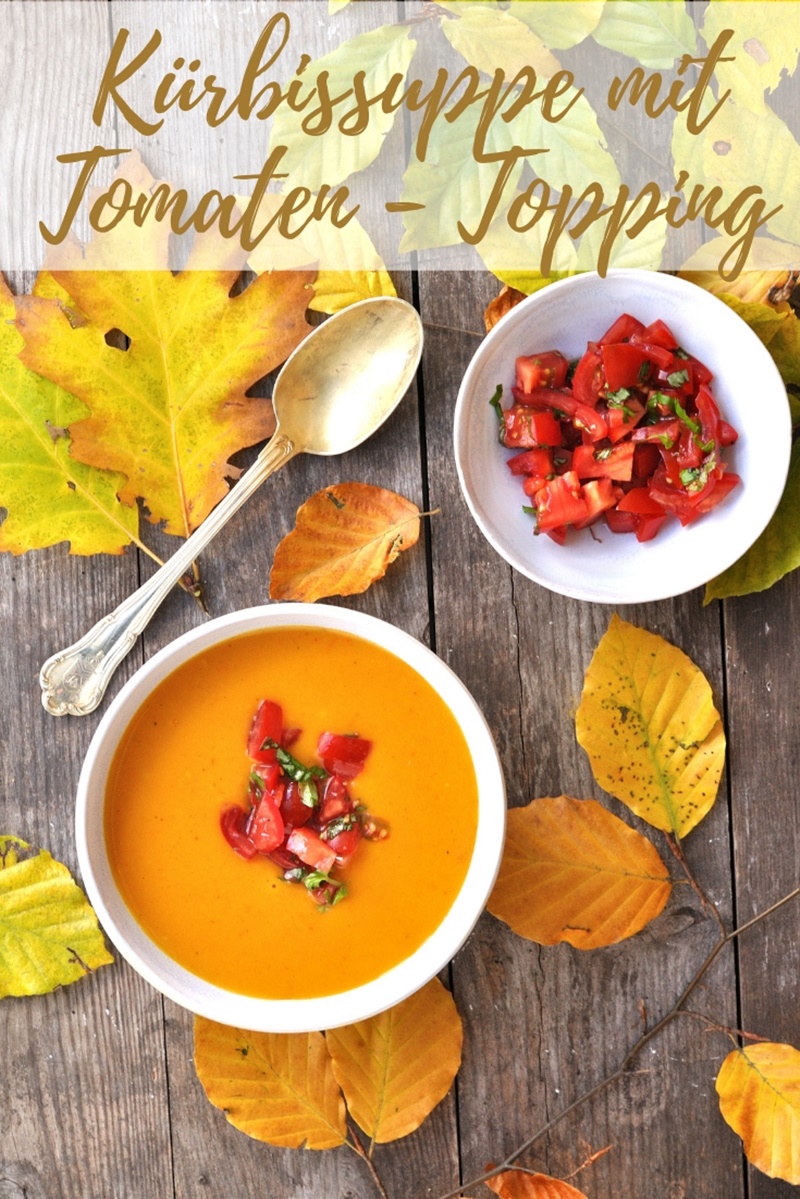 Kürbis-Suppe mit Tomaten Topping